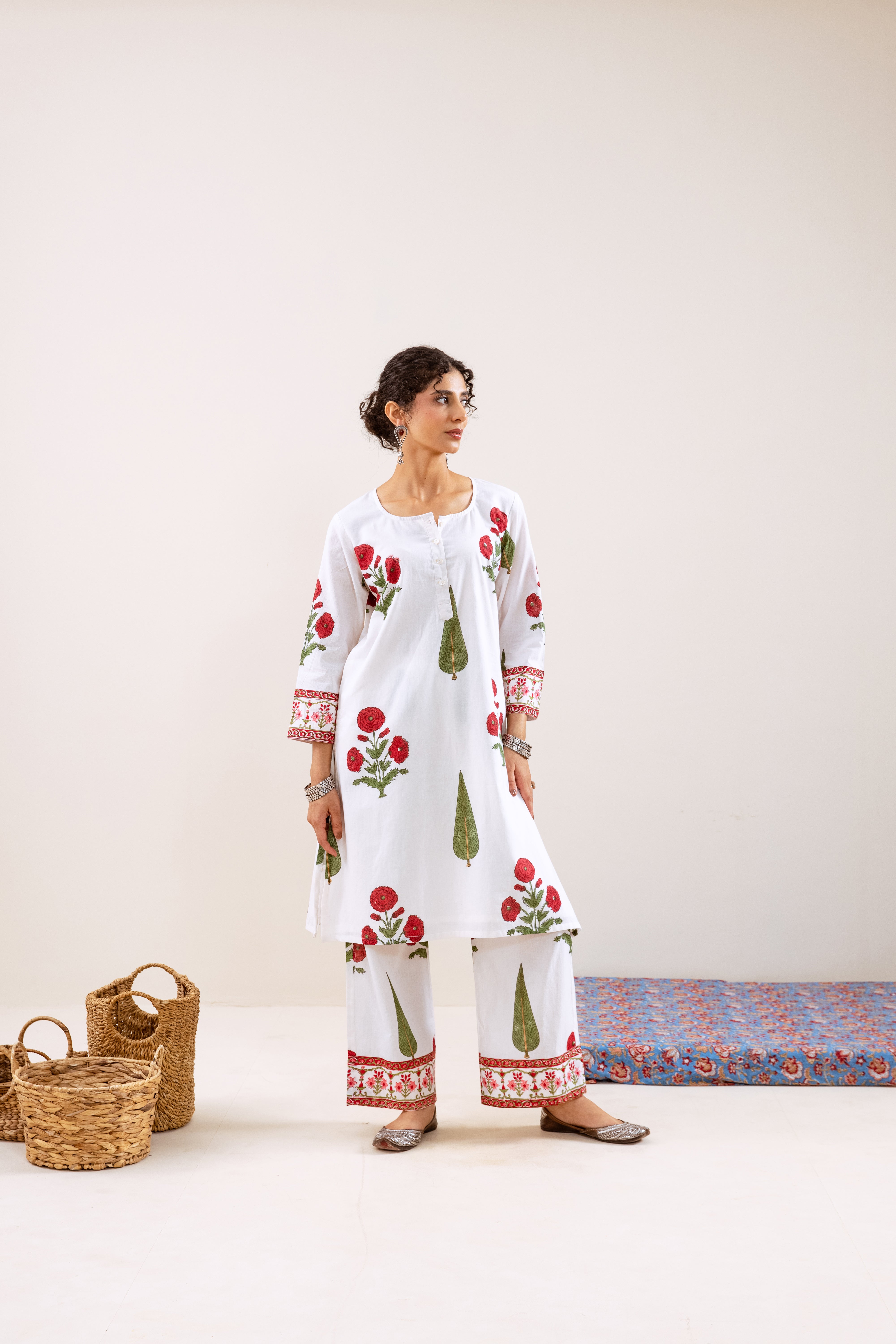 Bahara Red Mughal Motif kurta set (with Dupatta)