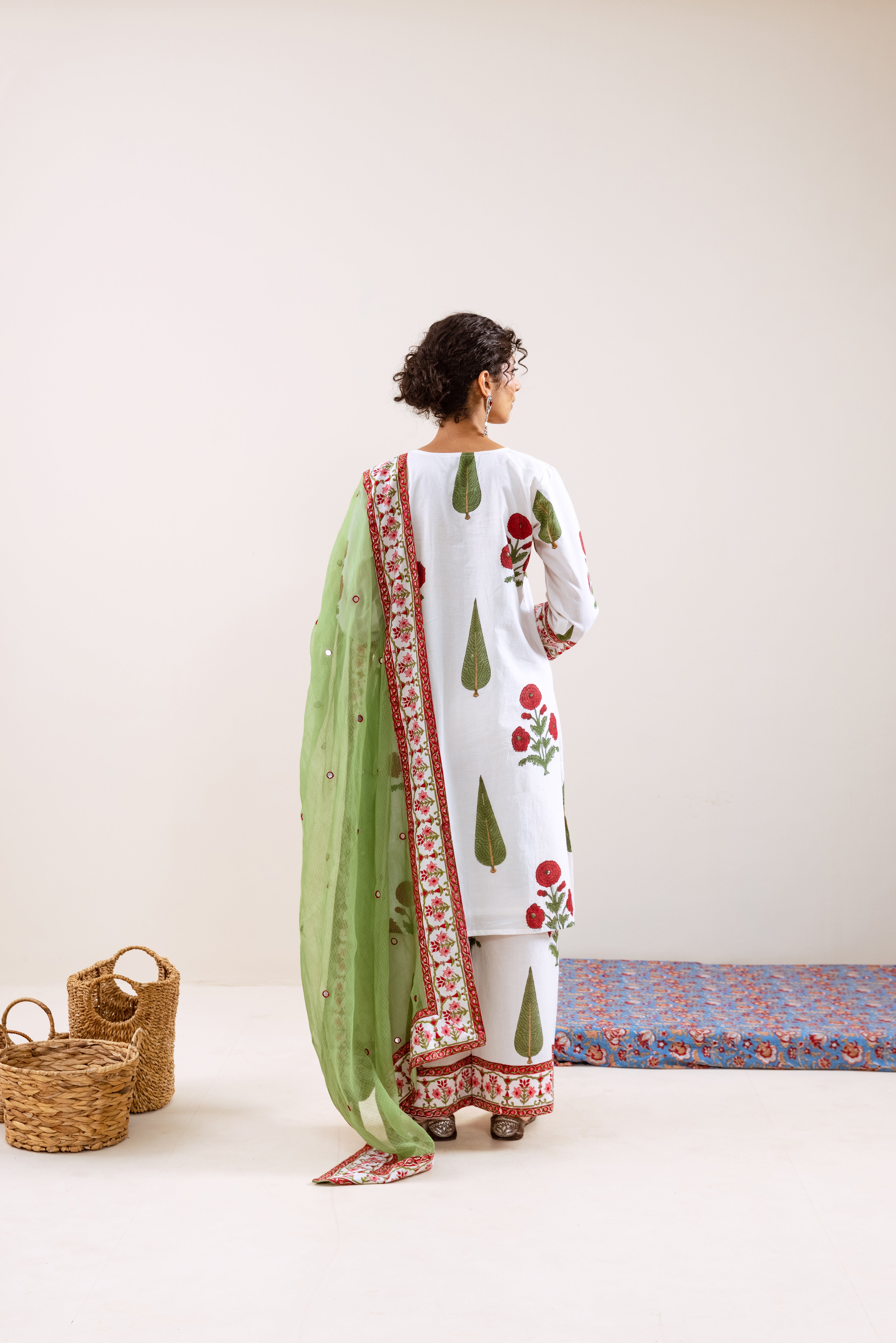 Bahara Red Mughal Motif kurta set (with Dupatta)