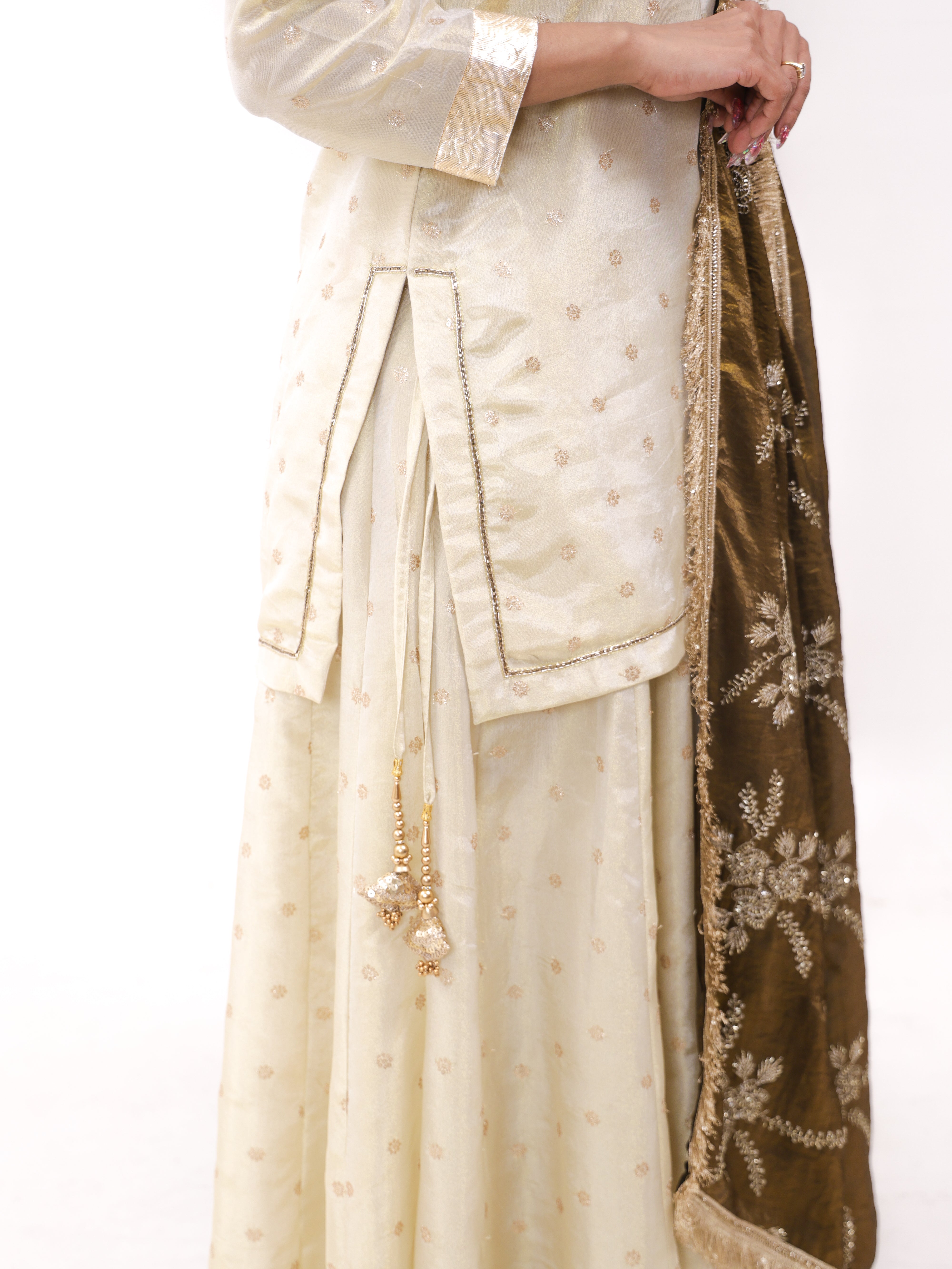 Falak Golden lehenga set