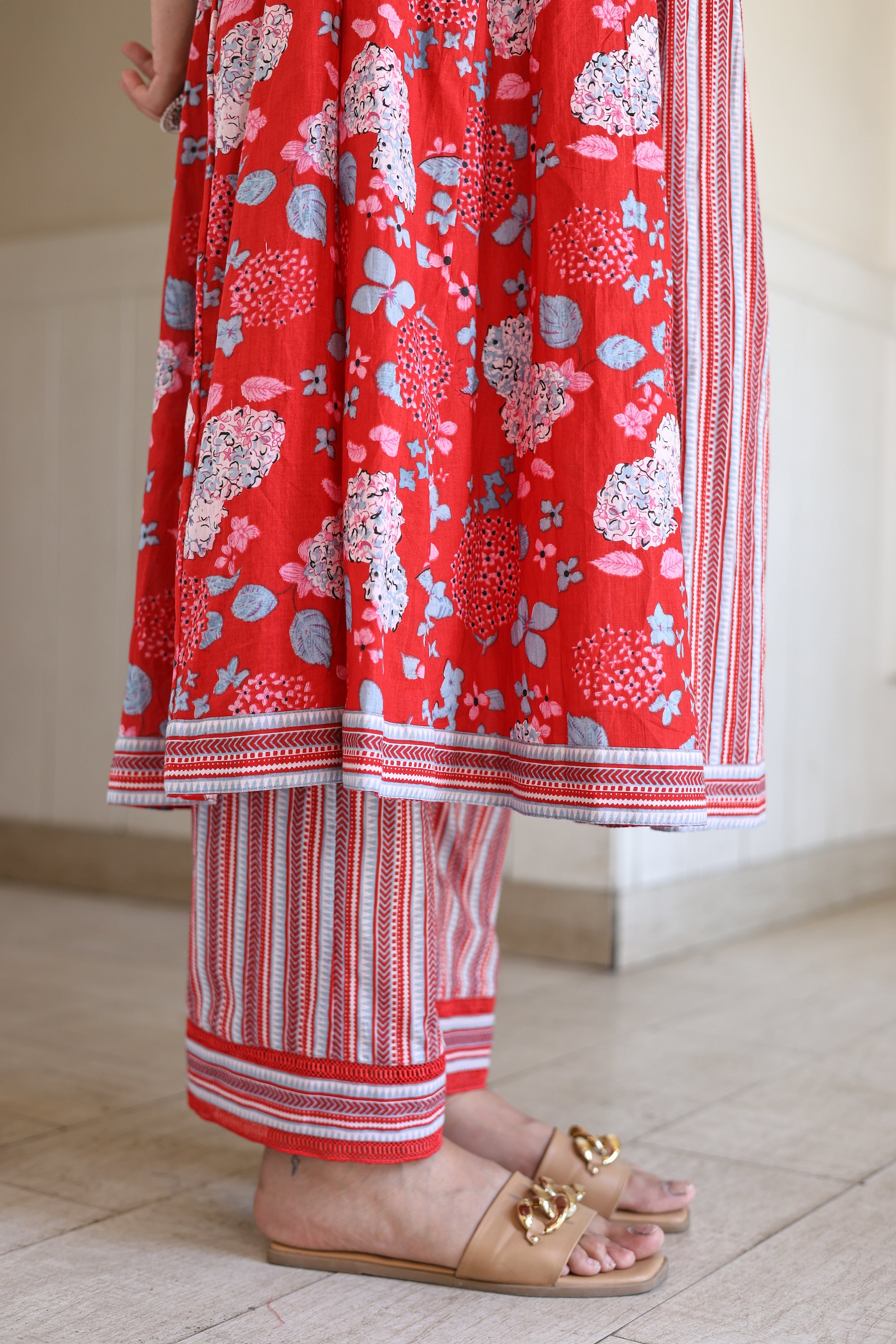 Red floral summer set