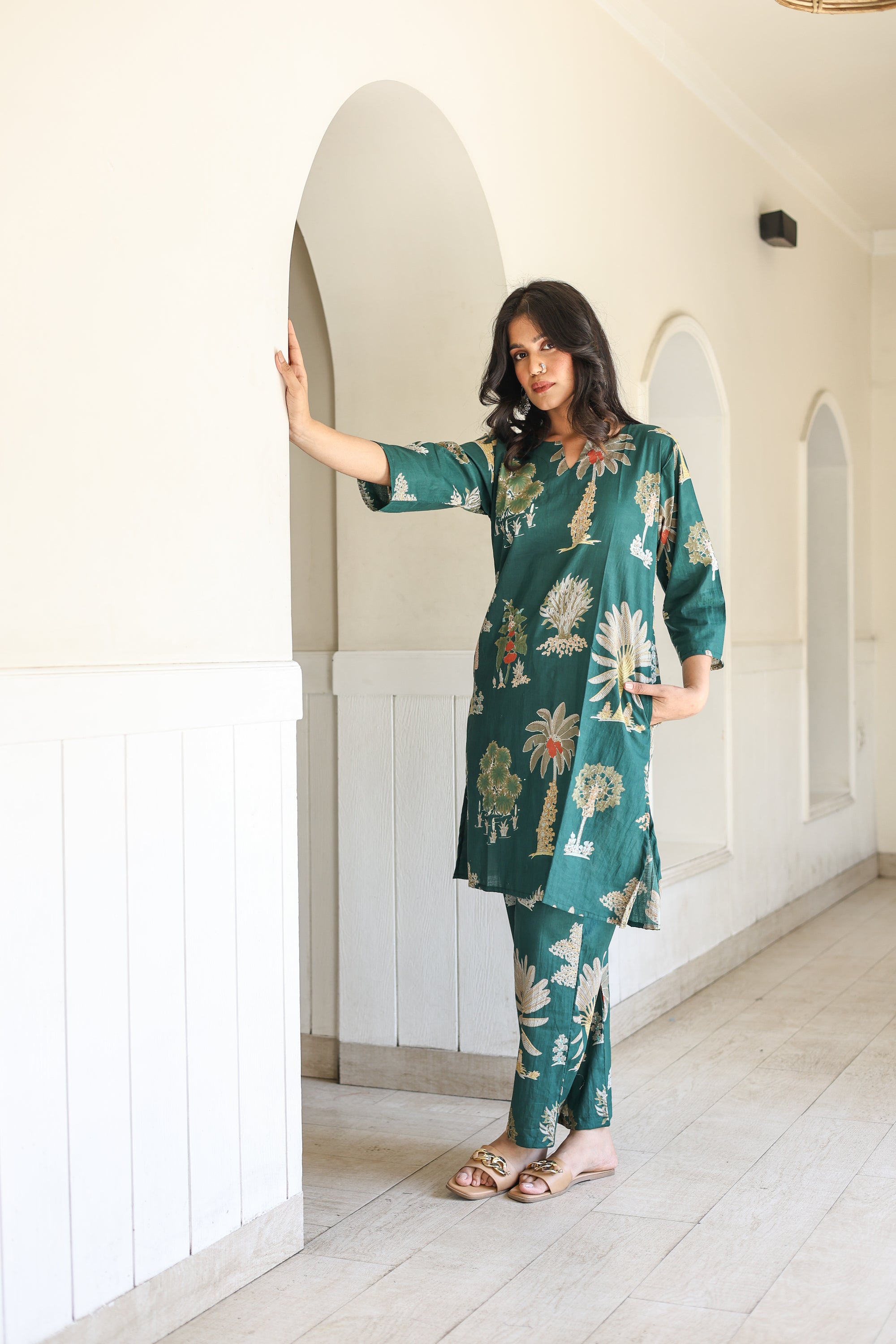 BOTTLE GREEN TROPICAL TWIN SET