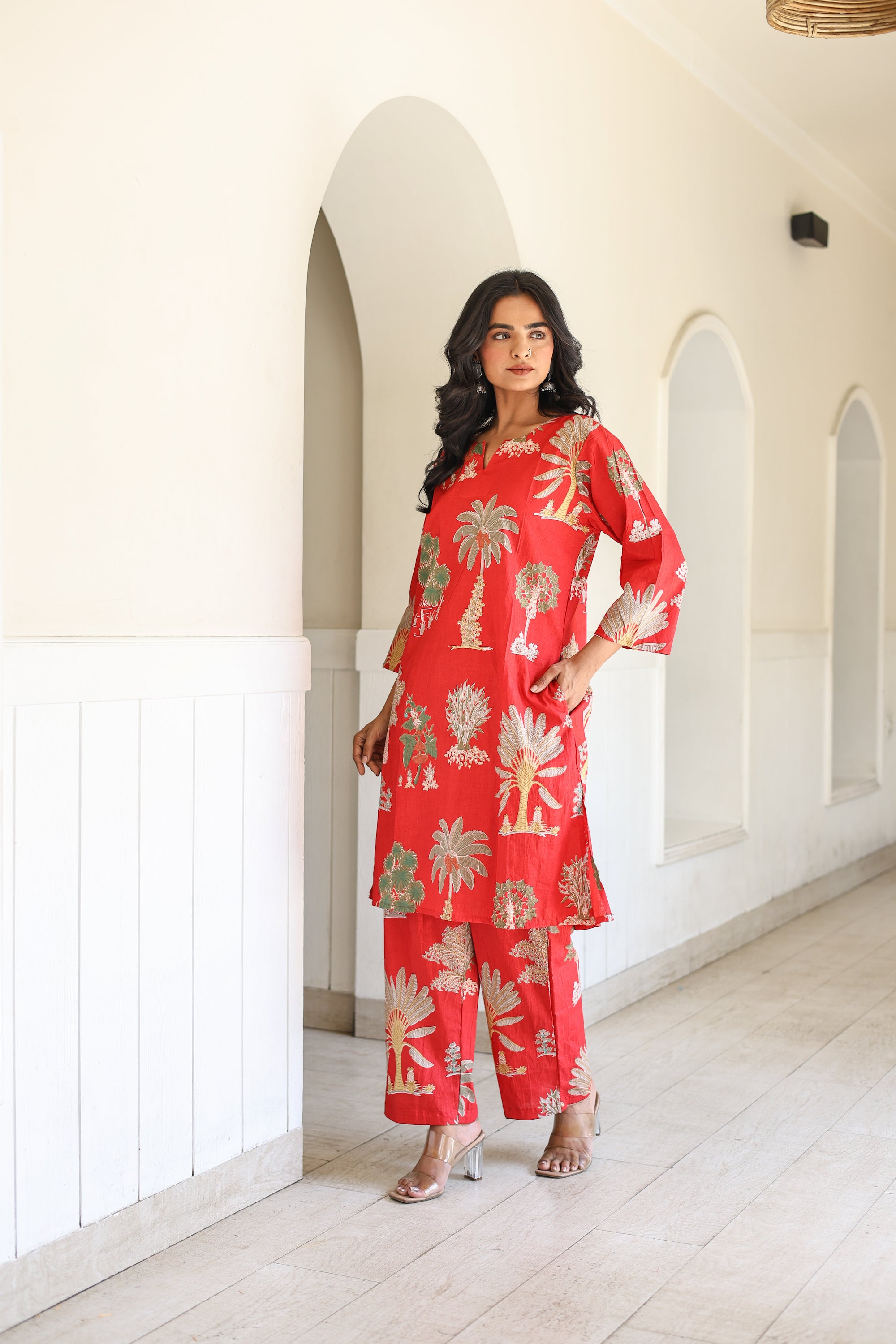 Red tropical twin Set