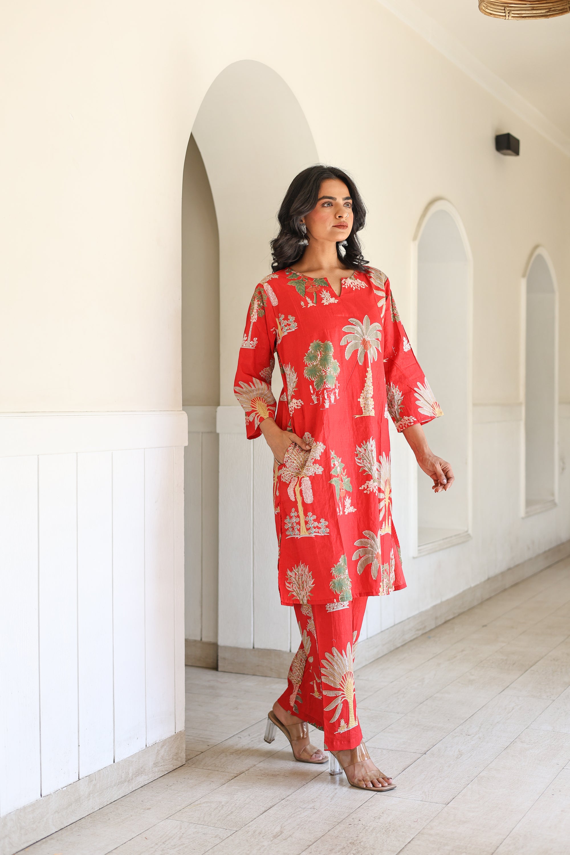 Red tropical twin Set