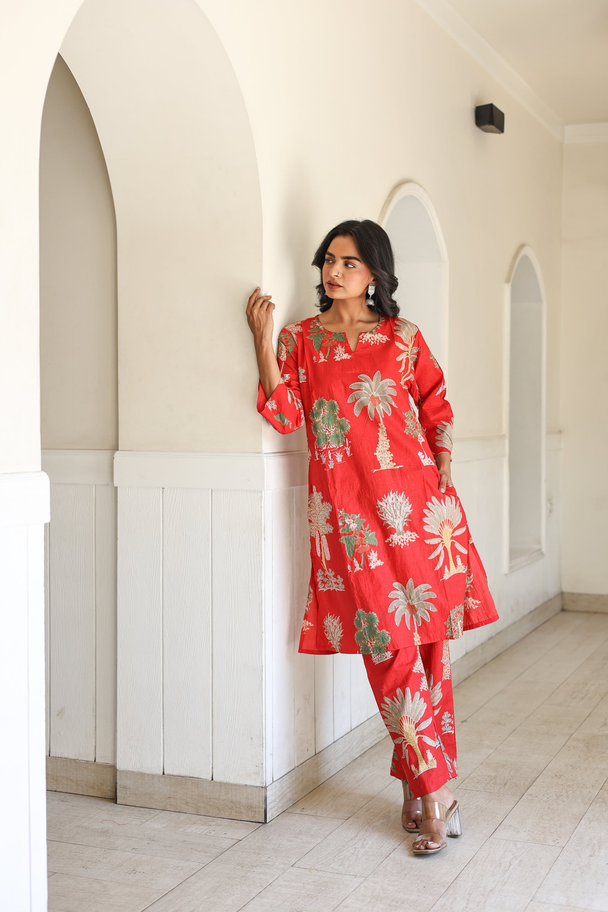 Red tropical twin Set