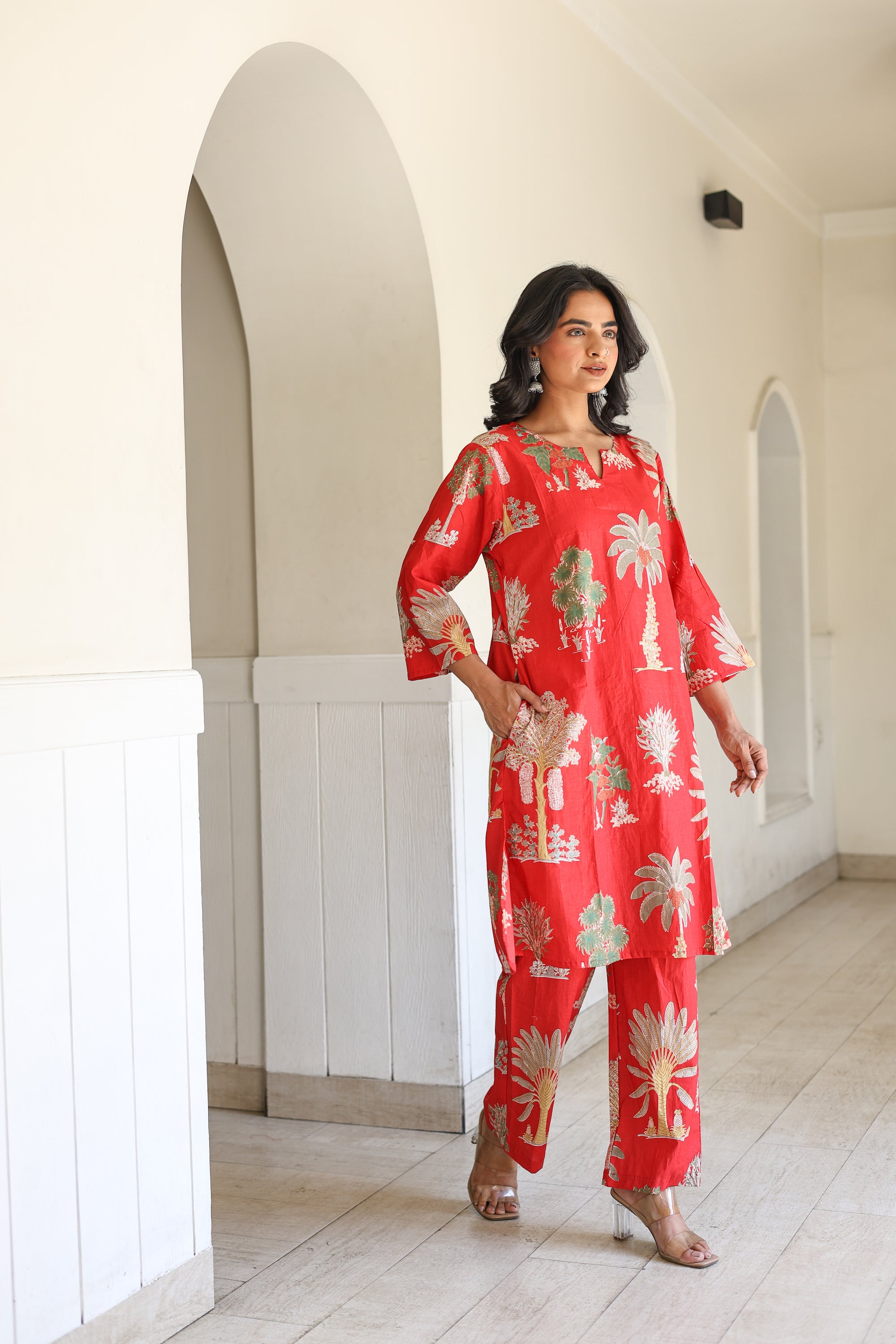 Red tropical twin Set