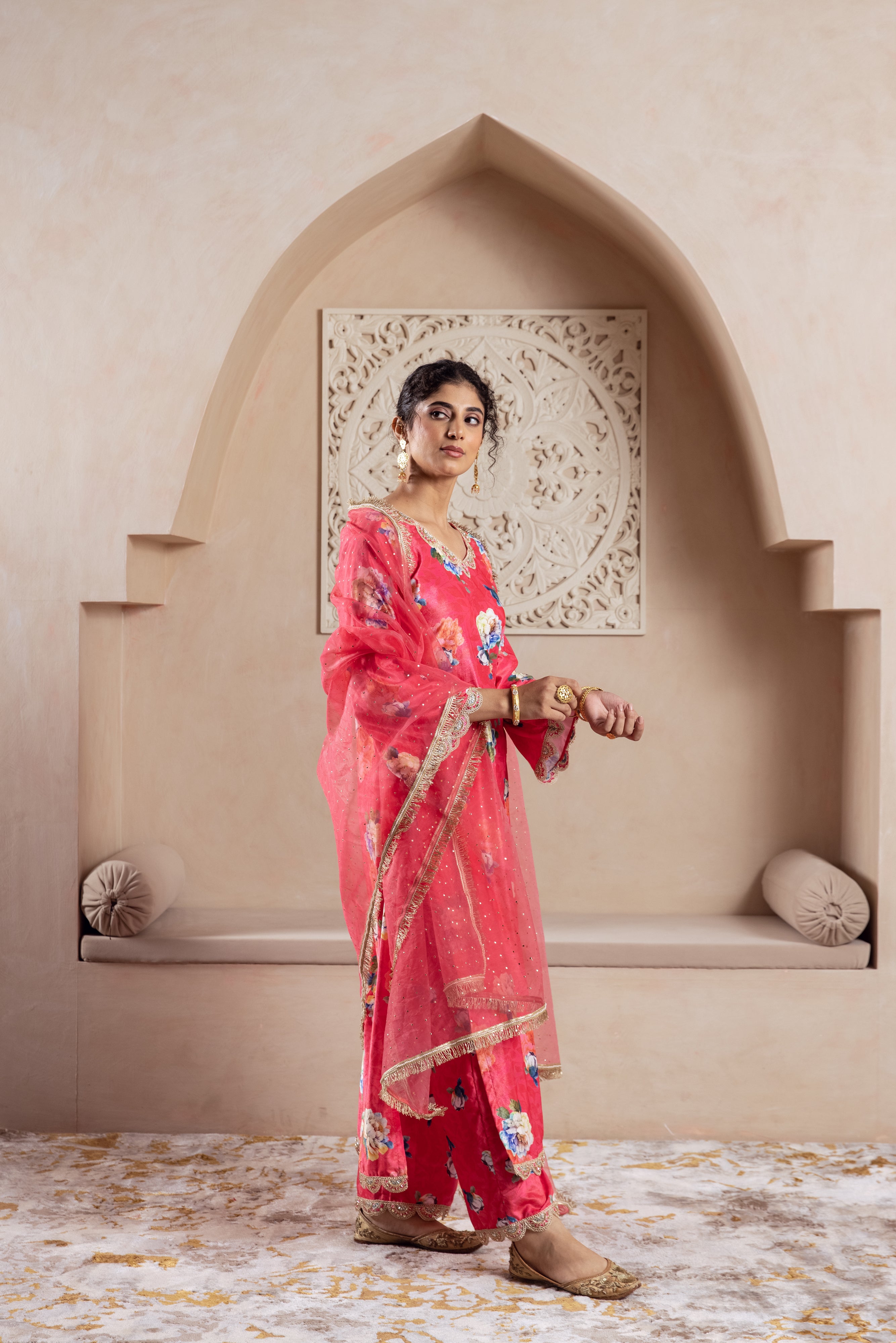 FIRGUN PINK FLORAL VELVET SET