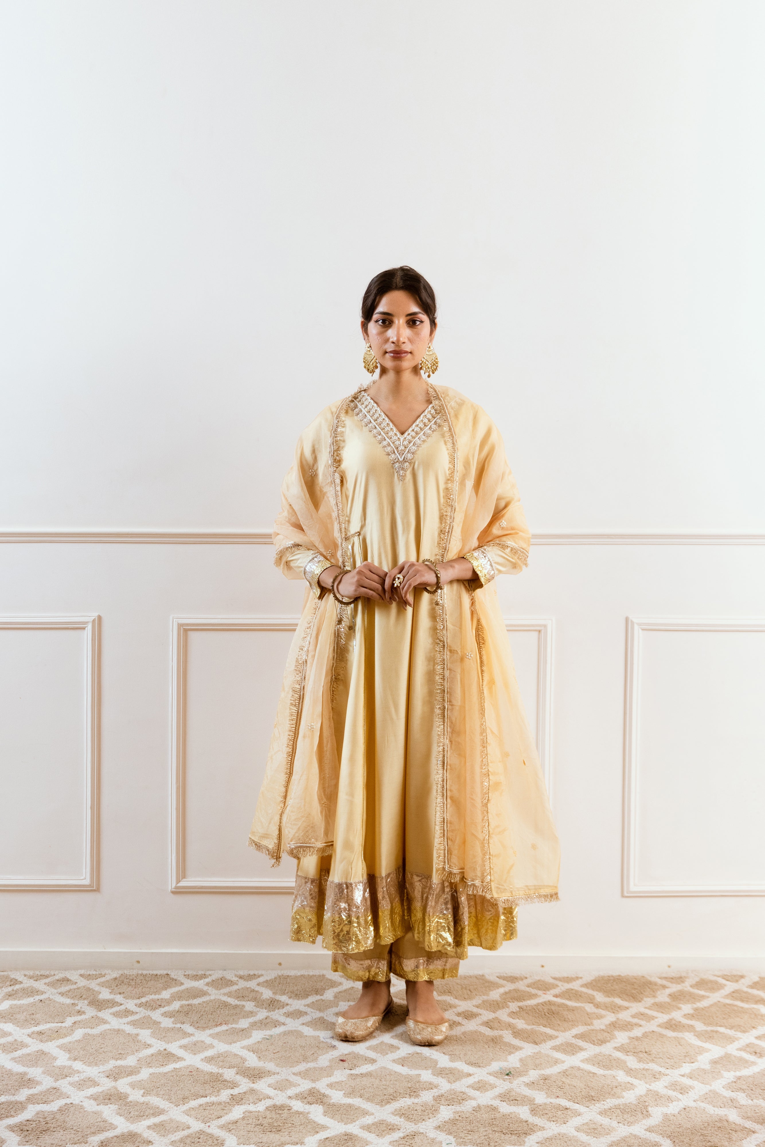 Salma Sitara Golden Bhopali set