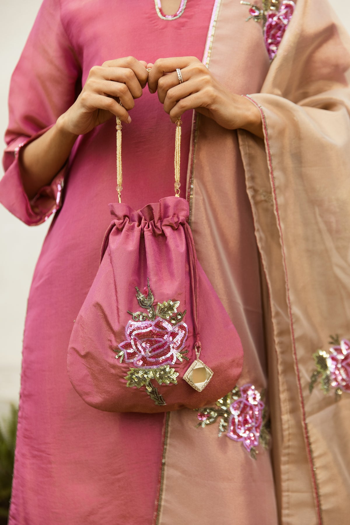 Noor Pink Potli