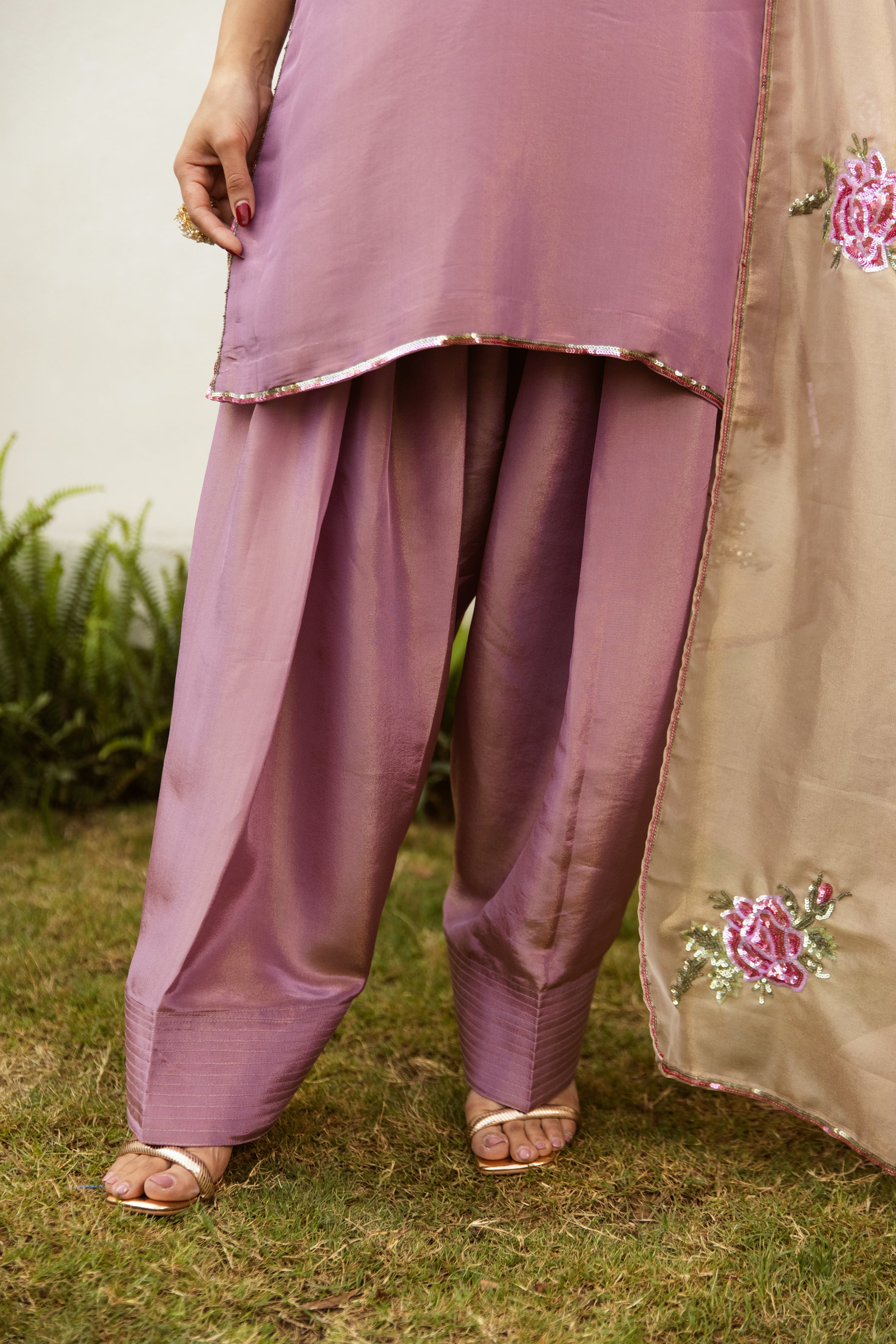 Noor Farshi Salwar Mauve Set